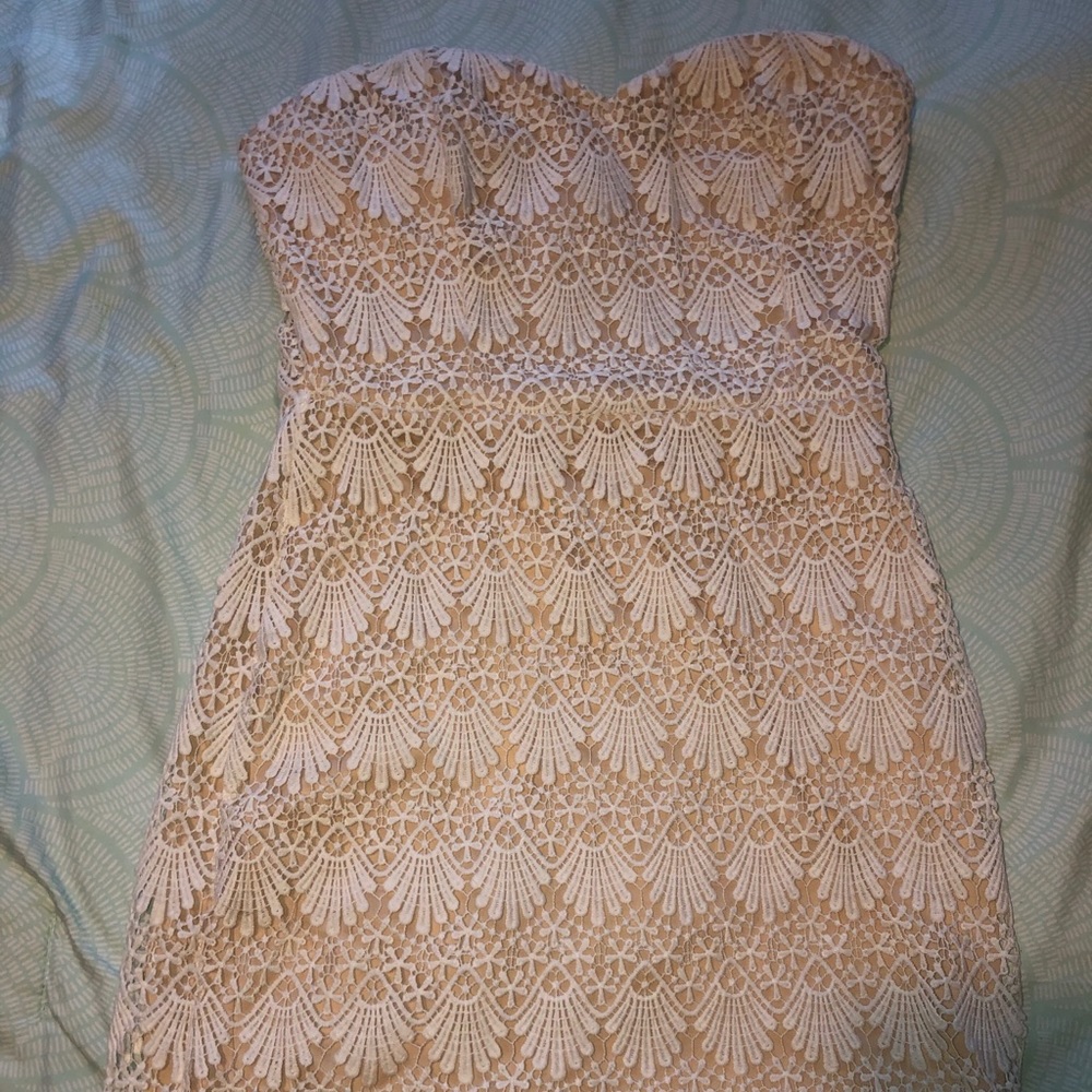 WHITE/BEIGE MINI DRESS
